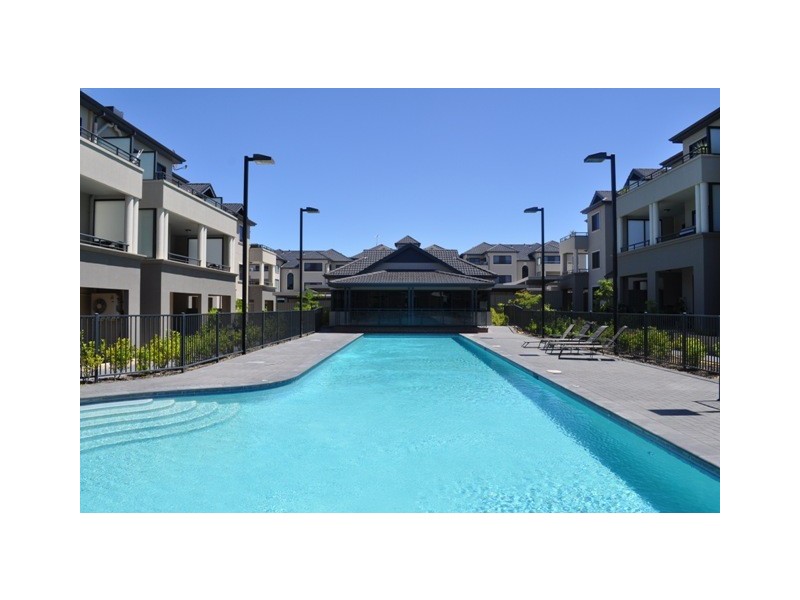 92/1 Sunlander Dve, Currambine WA 6028