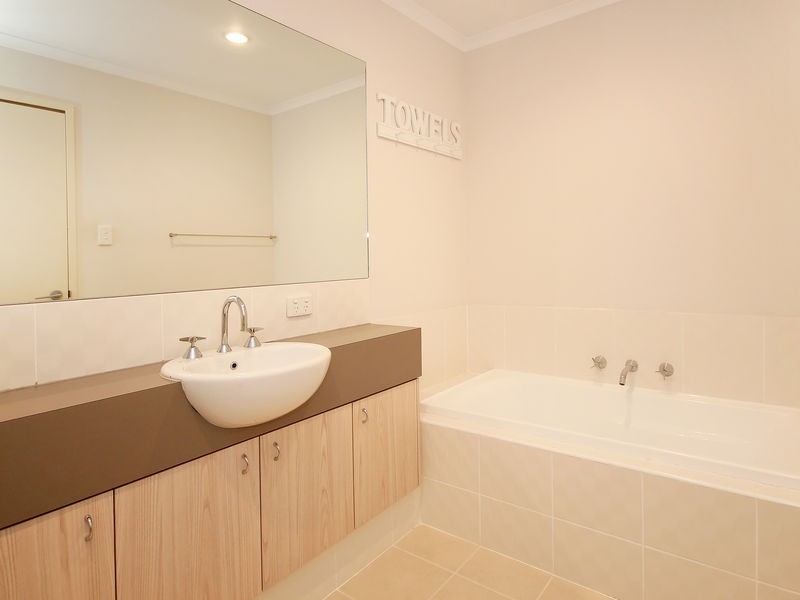 Unit 1/300 Ocean Keys Blvd, Clarkson WA 6030