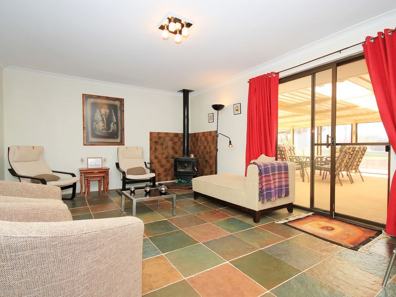 32 Chipping Ct, Woodridge WA 6041