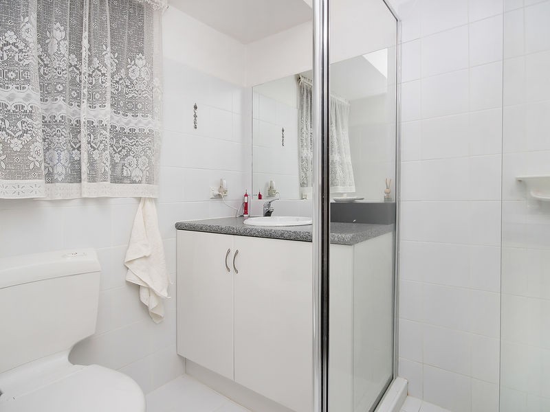 32 Chipping Ct, Woodridge WA 6041