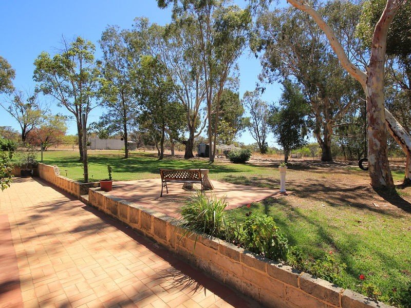 32 Chipping Ct, Woodridge WA 6041