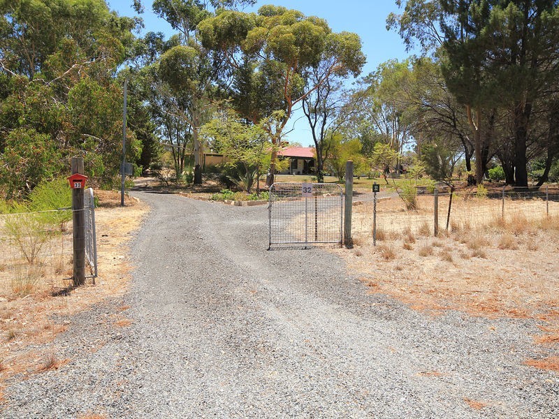 32 Chipping Ct, Woodridge WA 6041