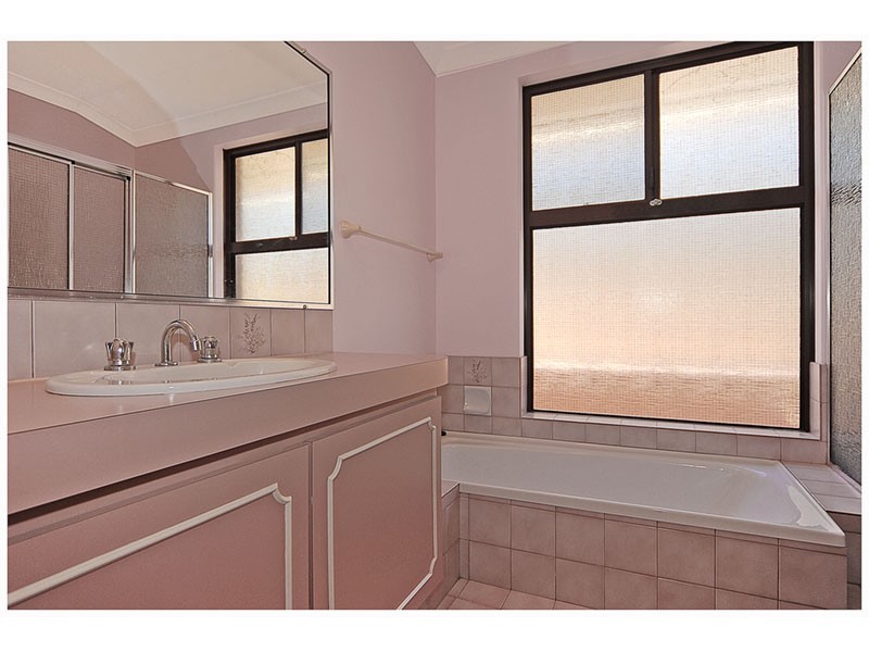 27 The Ridge, Woodvale WA 6026