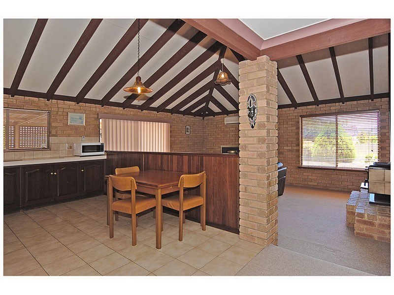 27 The Ridge, Woodvale WA 6026