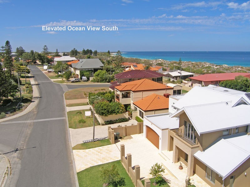 17 Page Drive, Mullaloo WA 6027