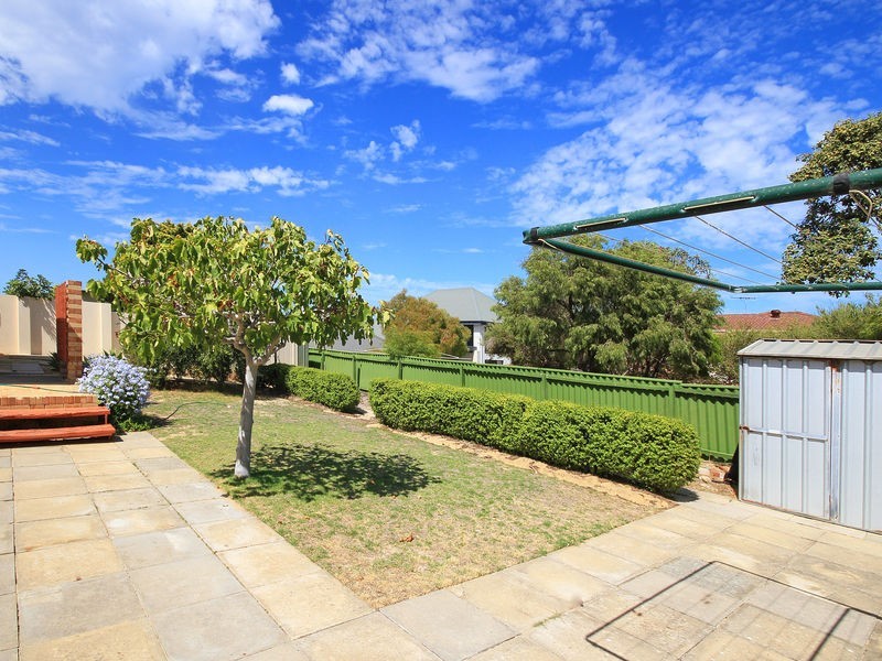 17 Page Drive, Mullaloo WA 6027