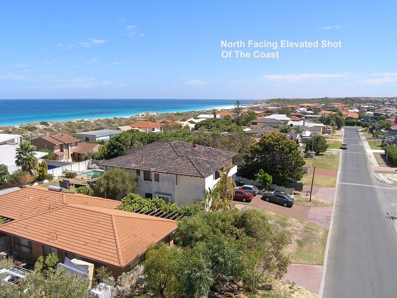 17 Page Drive, Mullaloo WA 6027