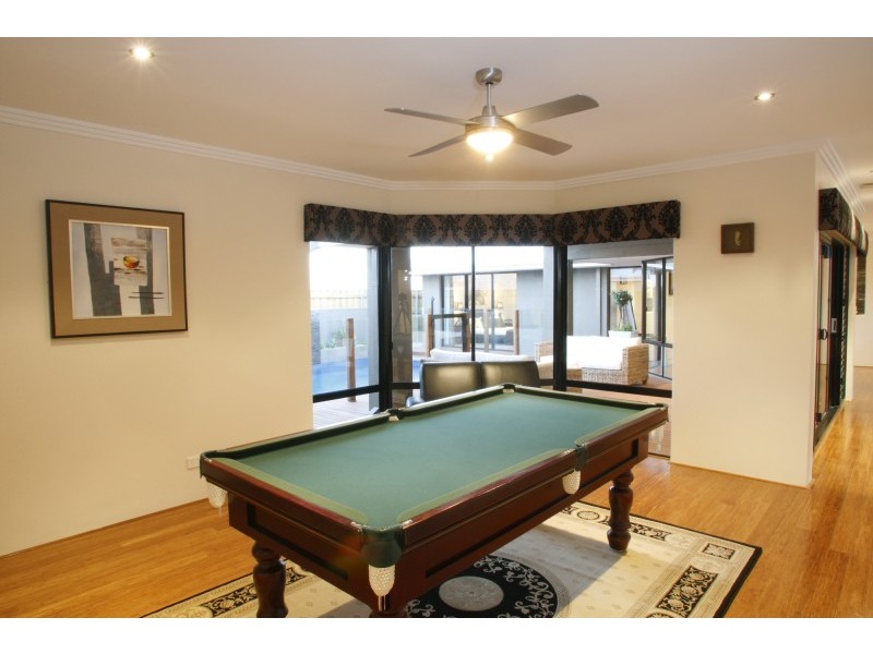 27 Brigalow Bend, Ellenbrook WA 6069