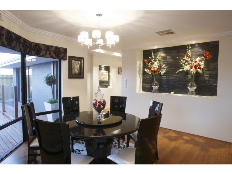 27 Brigalow Bend, Ellenbrook WA 6069