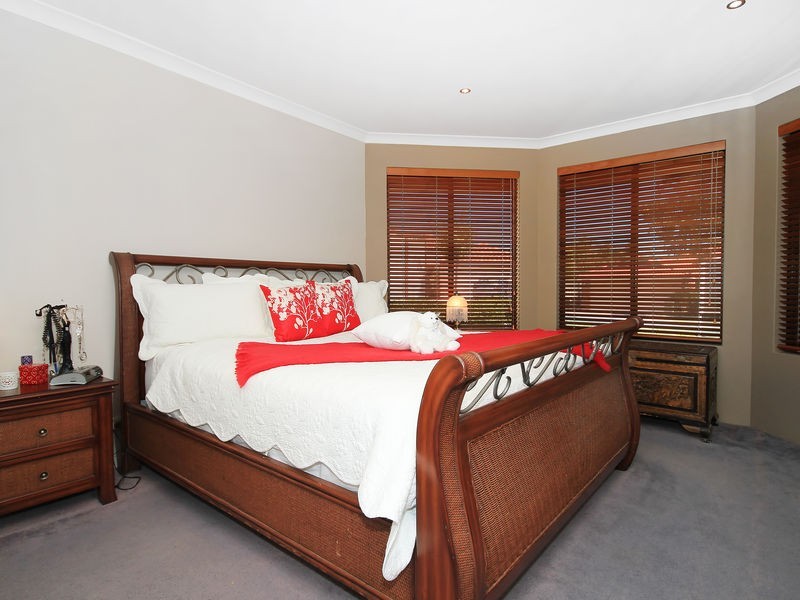 36 Wishaw Loop, Kinross WA 6028