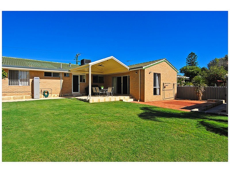 81 Warwick Rd, Duncraig WA 6023