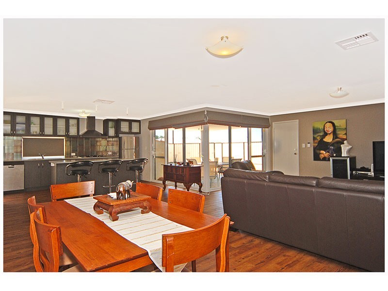 31 Salamanca Turn, Clarkson WA 6030