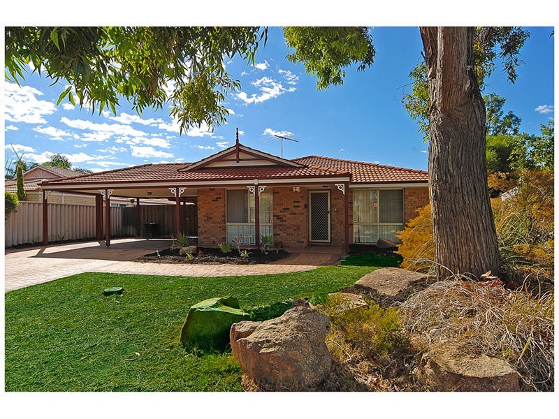 64 Mangrove Ct, Banksia Grove WA 6031