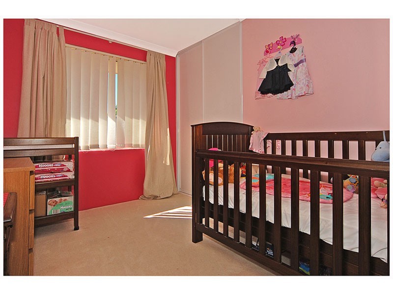 64 Mangrove Ct, Banksia Grove WA 6031