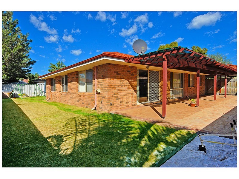 64 Mangrove Ct, Banksia Grove WA 6031