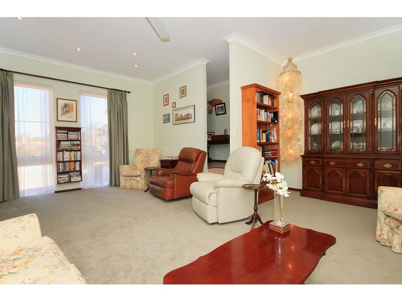 11 Elmton Way, Carine WA 6020