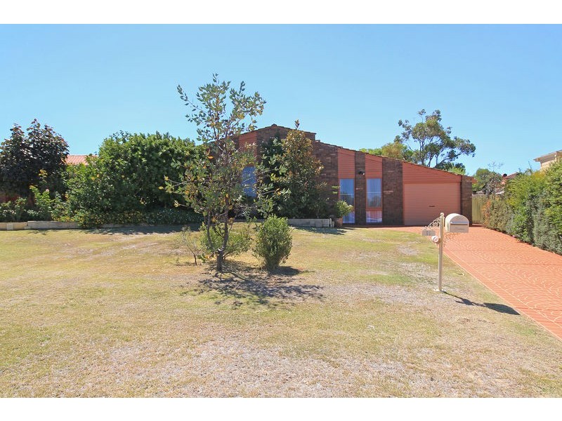 11 Elmton Way, Carine WA 6020