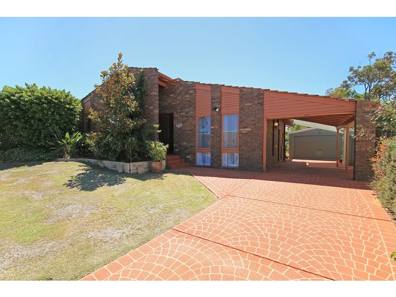 11 Elmton Way, Carine WA 6020