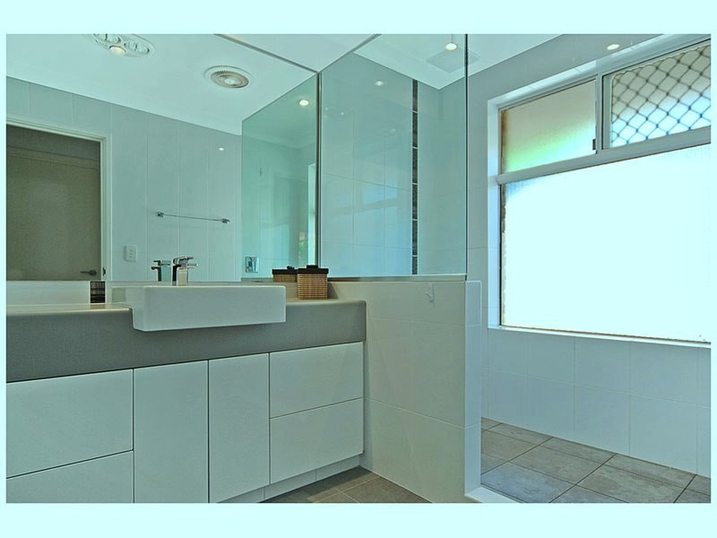 18 Kutcharo Cres, Joondalup WA 6027