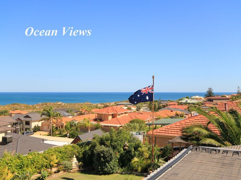 4 Volunteer Pl, Ocean Reef WA 6027