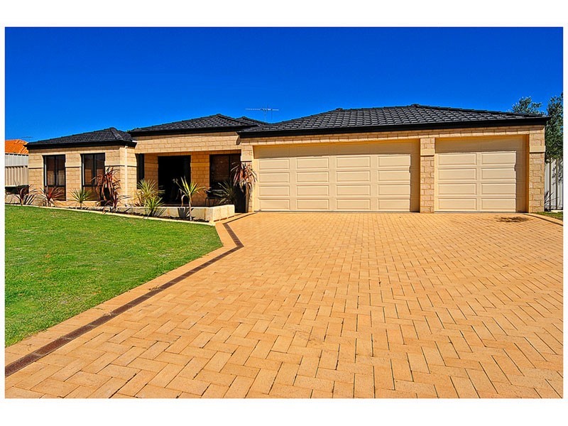120 Roxburgh Circle, Kinross WA 6028