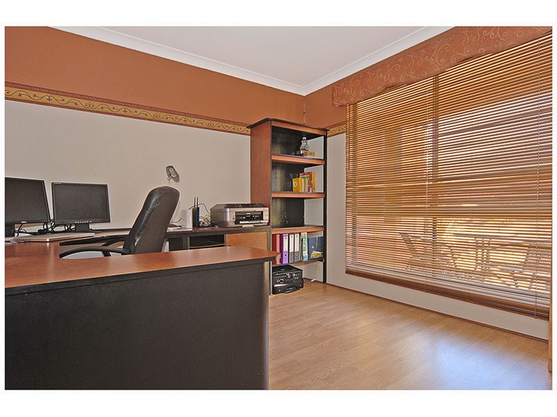 120 Roxburgh Circle, Kinross WA 6028