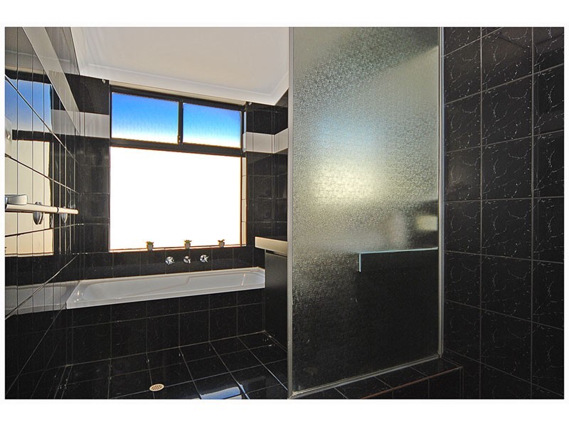 120 Roxburgh Circle, Kinross WA 6028