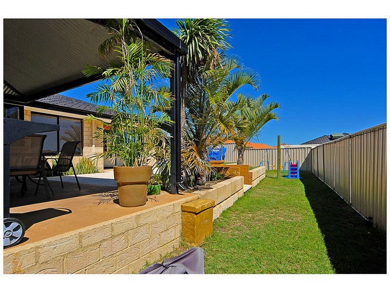 120 Roxburgh Circle, Kinross WA 6028