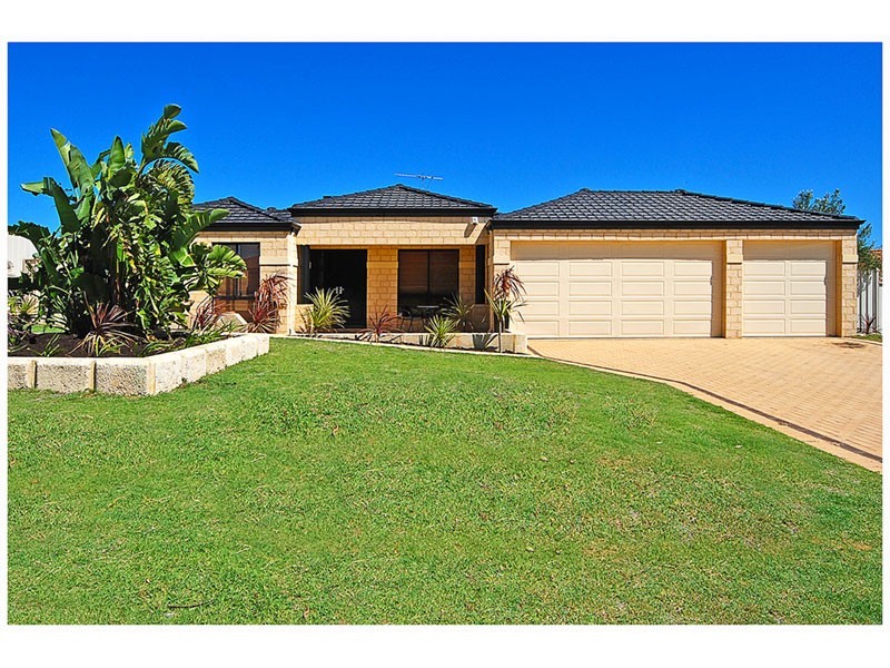 120 Roxburgh Circle, Kinross WA 6028
