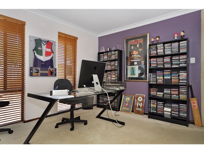 27 Cornelian Crescent, Carine WA 6020