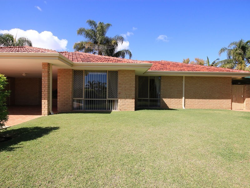 9A Dean Grove, Woodvale WA 6026