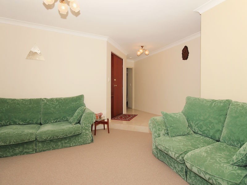 9A Dean Grove, Woodvale WA 6026