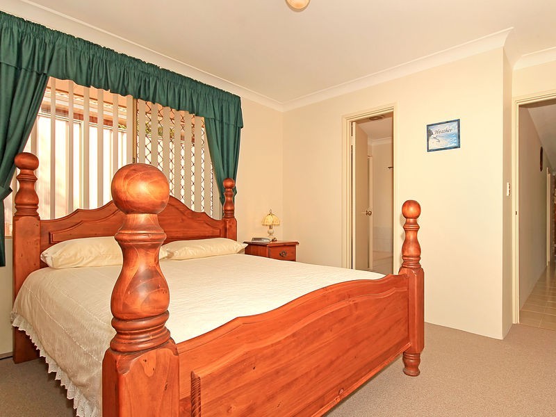 9A Dean Grove, Woodvale WA 6026