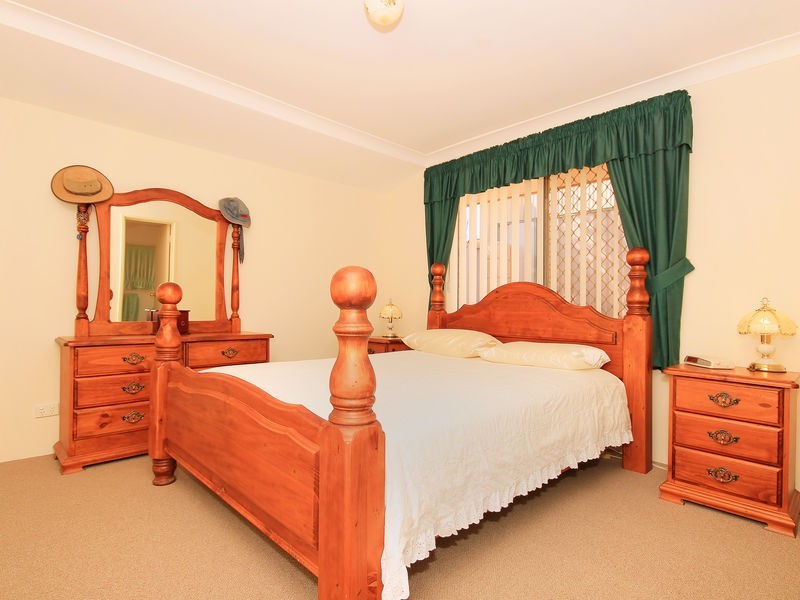 9A Dean Grove, Woodvale WA 6026