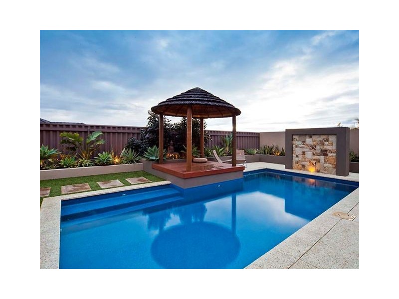 8 Whitewater Lookout, Iluka WA 6028