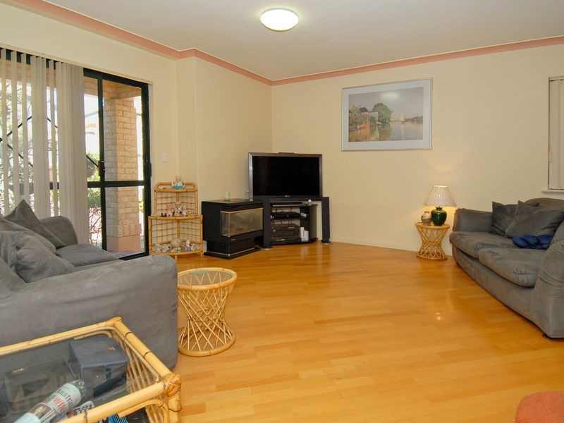 18/10 Fairhaven Terrace, Hillarys WA 6025