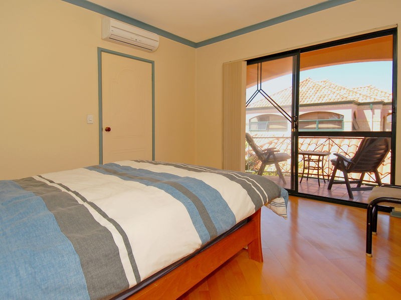 18/10 Fairhaven Terrace, Hillarys WA 6025