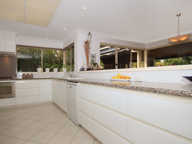 5 Augusta Crt, Connolly WA 6027