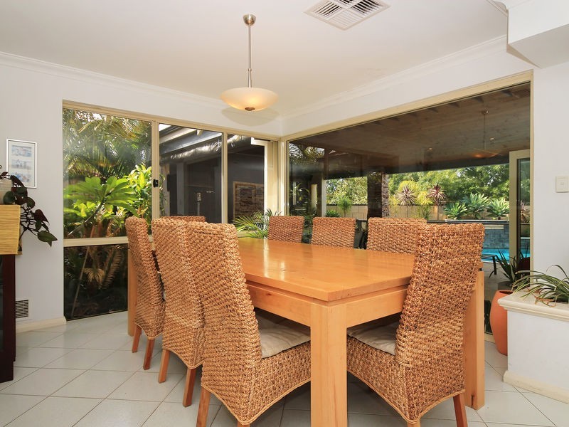 5 Augusta Crt, Connolly WA 6027