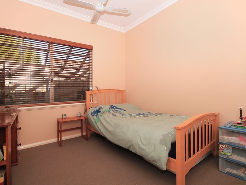 5 Augusta Crt, Connolly WA 6027