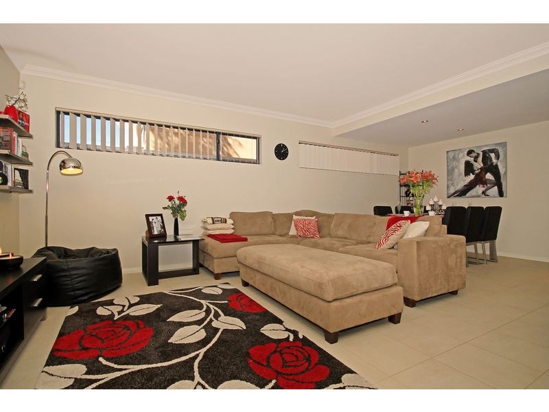 10C Shaw Rd, Innaloo WA 6018