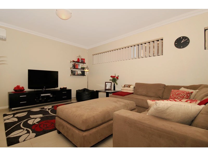 10C Shaw Rd, Innaloo WA 6018