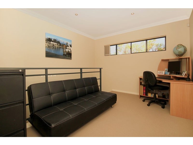 10C Shaw Rd, Innaloo WA 6018