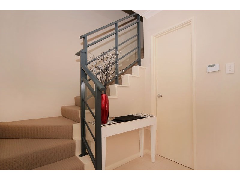 10C Shaw Rd, Innaloo WA 6018