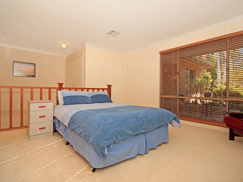 4 Kimble Court, Carine WA 6020