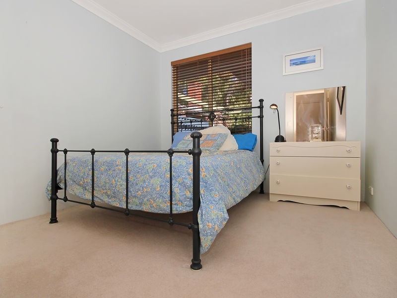 4 Kimble Court, Carine WA 6020