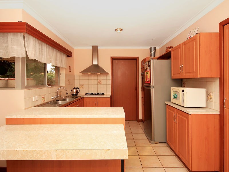 19 Bottlebrush Dr, Greenwood WA 6024