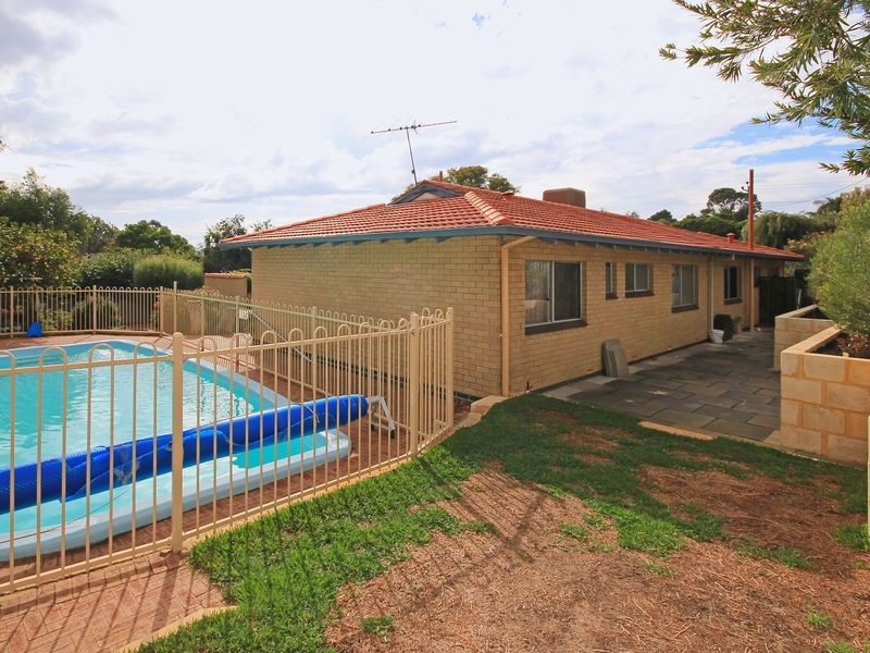 19 Bottlebrush Dr, Greenwood WA 6024