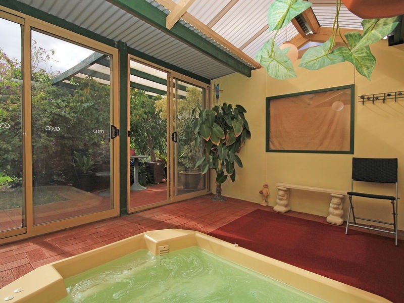 9 Elmton Way, Carine WA 6020