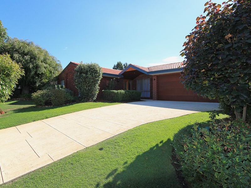 9 Elmton Way, Carine WA 6020